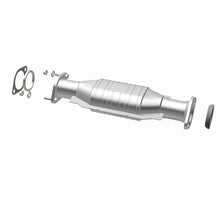 Load image into Gallery viewer, MagnaFlow Direct Fit Catalytic Converter 2003-2006 MONTERO 3.8 L Underbody