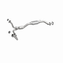 Load image into Gallery viewer, MagnaFlow Direct Fit Catalytic Converter 01-05 Chevy Blazer 4.3L 2WD