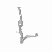 Load image into Gallery viewer, MagnaFlow Direct Fit Catalytic Converter 96-97 3.2L Passport D/S A/T