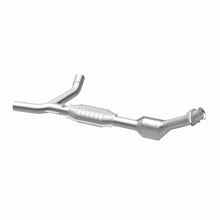Load image into Gallery viewer, MagnaFlow Direct Fit Catalytic Converter 00-03 Ford Van 4.2L OEM
