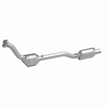 Load image into Gallery viewer, MagnaFlow Direct Fit Catalytic Converter 99-01 Ford Explorer 5.0L