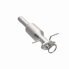 Load image into Gallery viewer, MagnaFlow Direct Fit Catalytic Converter 06 Focus ZX3 2.0/2.3L OEM