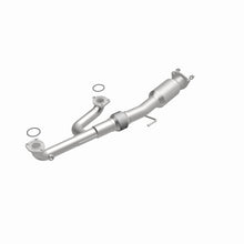 Load image into Gallery viewer, MagnaFlow Direct Fit Catalytic Converter 16-17 Honda Odyssey 3.5L V6 Underbody