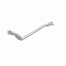 Load image into Gallery viewer, MagnaFlow Direct Fit Catalytic Converter California Grade 07-08 Chevrolet Uplander 3.9L