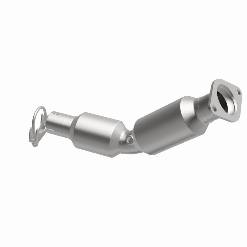 MagnaFlow Direct Fit Catalytic Converter 2010-2015 Prius L4 1.8 OEM Underbody