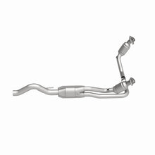 Load image into Gallery viewer, MagnaFlow Direct Fit Catalytic Converter 00-03 Dodge Dakota 4.7L 4WD (49 State)