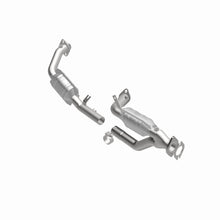 Load image into Gallery viewer, MagnaFlow Direct Fit Catalytic Converter 96-99 Taurus 3.0L
