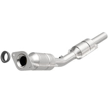Load image into Gallery viewer, MagnaFlow Direct Fit Catalytic Converter 03-04 Pontiac Vibe 1.8L