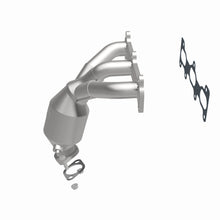 Load image into Gallery viewer, MagnaFlow Direct Fit Catalytic Converter 02-06 Hyundai Sonata 2.7L