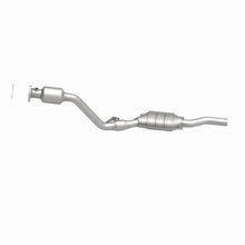 Load image into Gallery viewer, MagnaFlow Direct Fit Catalytic Converter 03 Volkswagen Passat 2.8L