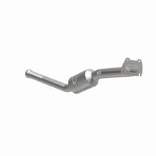 Load image into Gallery viewer, MagnaFlow Direct Fit Catalytic Converter OEM 11-12 Jeep Grand Cherokee 3.6L