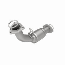 Load image into Gallery viewer, MagnaFlow Direct Fit Catalytic Converter 99-02 Toyota 4 Runner 3.4L Front