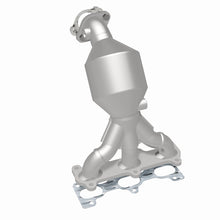 Load image into Gallery viewer, MagnaFlow Direct Fit Catalytic Converter 05-06 Hyundai Santa Fe 2.7L
