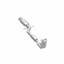 Load image into Gallery viewer, MagnaFlow Direct Fit Catalytic Converter 99-01 Hyundai Sonata 2.4L