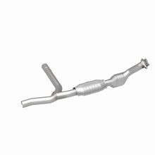 Load image into Gallery viewer, MagnaFlow Direct Fit Catalytic Converter 01 Ford Trucks 4.6L