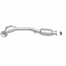 Load image into Gallery viewer, MagnaFlow Direct Fit Catalytic Converter 99-02 Forester 2.5L OEM
