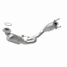 Load image into Gallery viewer, MagnaFlow Direct Fit Catalytic Converter 00-03 Ford Taurus 3.0L fron