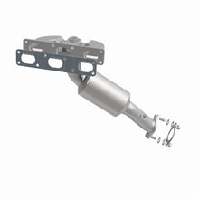 Load image into Gallery viewer, MagnaFlow DF Cat. Conv BMW 01-05 325 2.5L / 01-05 330 3.0L / 01-02 Z3 2.5L/3.0L California - Rear