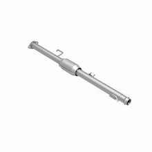 Load image into Gallery viewer, MagnaFlow Direct Fit Catalytic Converter 00-04 Tundra 3.4L Rear