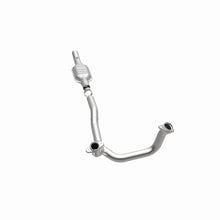 Load image into Gallery viewer, MagnaFlow Direct Fit Catalytic Converter 96 Ford E-Series Van 5.8L