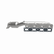 Load image into Gallery viewer, MagnaFlow Direct Fit Catalytic Converter 07 Titan 5.6L D/S manif OEM