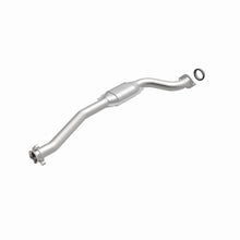 Load image into Gallery viewer, MagnaFlow Direct Fit Catalytic Converter 09-10 Hummer H3T 3.7L