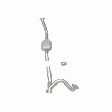 Load image into Gallery viewer, MagnaFlow Direct Fit Catalytic Converter 98-02 3.5L Isuzu Trooper DS