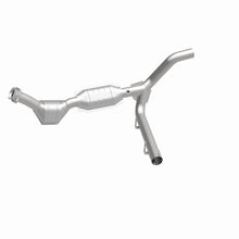 Load image into Gallery viewer, MagnaFlow Direct Fit Catalytic Converter 97-98 Ford F-150 Pickup 4.2L P/S 4WD