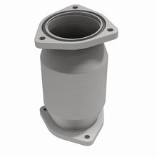 Load image into Gallery viewer, MagnaFlow Conv DF 99-02 Daewoo Nubira 2.0L Front