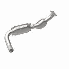 Load image into Gallery viewer, MagnaFlow Direct Fit Catalytic Converter 03-04 Exped Driver Side 4.6L