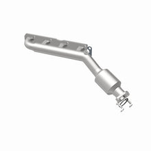 Load image into Gallery viewer, MagnaFlow Direct Fit Catalytic Converter 07 Titan 5.6L D/S manif OEM