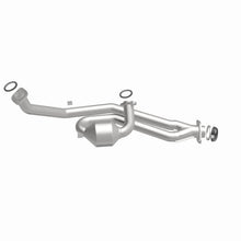 Load image into Gallery viewer, MagnaFlow Direct Fit Catalytic Converter California Grade 00-04 Toyota Avalon 3.0L