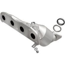 Load image into Gallery viewer, MagnaFlow Direct Fit Catalytic Converter 09-14 Sentra 2.0L Manifold