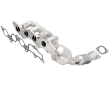Load image into Gallery viewer, MagnaFlow Direct Fit Catalytic Converter 05-06 Ford Focus 2.0L