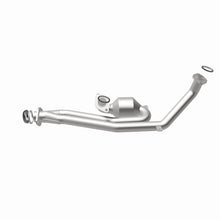 Load image into Gallery viewer, MagnaFlow Direct Fit Catalytic Converter California Grade 00-04 Toyota Avalon 3.0L