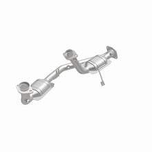 Load image into Gallery viewer, MagnaFlow Direct Fit Catalytic Converter 96-99 Taurus Code U AXOD 49