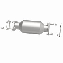 Load image into Gallery viewer, MagnaFlow Direct Fit Catalytic Converter 2007 Sorento V6 3.8 OEM Underbody