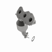 Load image into Gallery viewer, MagnaFlow Direct Fit Catalytic Converter 08-09 Toyota Highlander 3.5L
