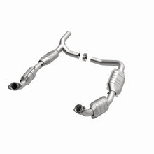 Load image into Gallery viewer, MagnaFlow Direct Fit Catalytic Converter 07-08 Ford E-150 4.6L