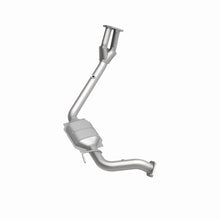 Load image into Gallery viewer, MagnaFlow Direct Fit Catalytic Converter ISUZU RODEO 2.2L OEM