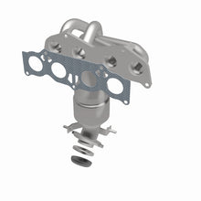 Load image into Gallery viewer, MagnaFlow Direct Fit Catalytic Converter 06-08 Toyota RAV4 2.4L