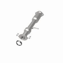 Load image into Gallery viewer, MagnaFlow Direct Fit Catalytic Converter 14-15 Toyota Highlander 3.5L