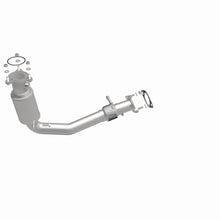 Load image into Gallery viewer, MagnaFlow Direct Fit Catalytic Converter 14-16 GMC Terrain / 15-16 Chevrolet Equinox 2.4L