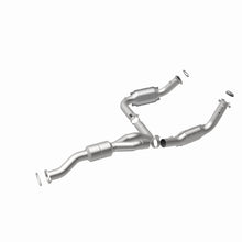Load image into Gallery viewer, MagnaFlow Direct Fit Catalytic Converter 2011-2012 EXPRESS 2500 6.0L 6.0L Underbody