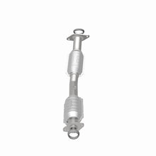 Load image into Gallery viewer, MagnaFlow Direct Fit Catalytic Converter 07-12 Nissan Versa 1.8L