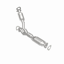 Load image into Gallery viewer, MagnaFlow Direct Fit Catalytic Converter 00-03 Saturn LS Series/LW Series 3.0L Rear (49 State)