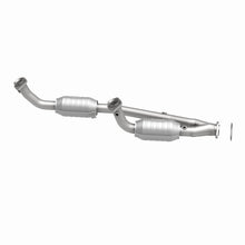 Load image into Gallery viewer, MagnaFlow Direct Fit Catalytic Converter Windstar 95-96