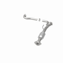 Load image into Gallery viewer, MagnaFlow Direct Fit Catalytic Converter 02-03 Jeep Liberty 3.7 OEM