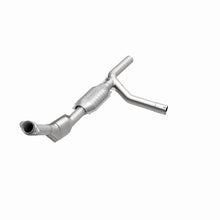 Load image into Gallery viewer, MagnaFlow Direct Fit Catalytic Converter 97-99 Ford Vans 4.6L