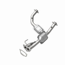 Load image into Gallery viewer, MagnaFlow Direct Fit Catalytic Converter 04-06 Ranger 4.0 Front OEM